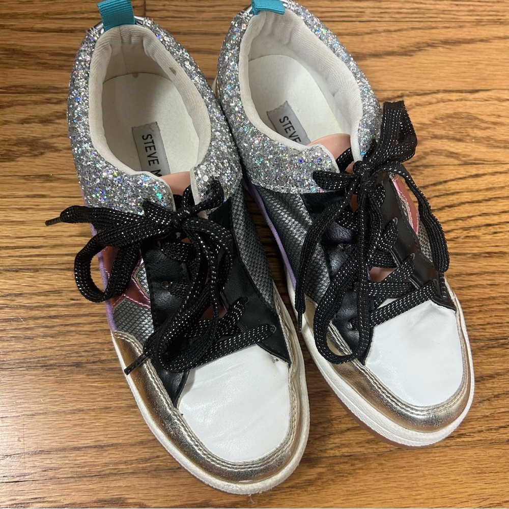 Steve Madden | Goody Lilac Multi Sneaker Girls Size 4 - Picture 9 of 13
